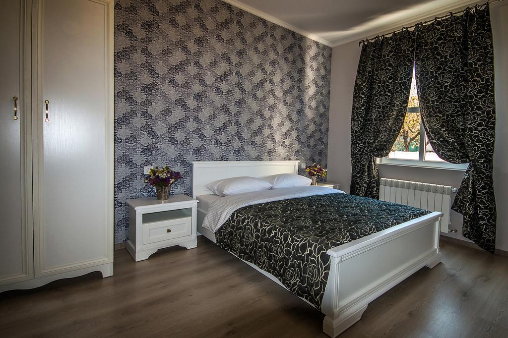 Mini Hotel Ryleev Jarkov Habitación foto